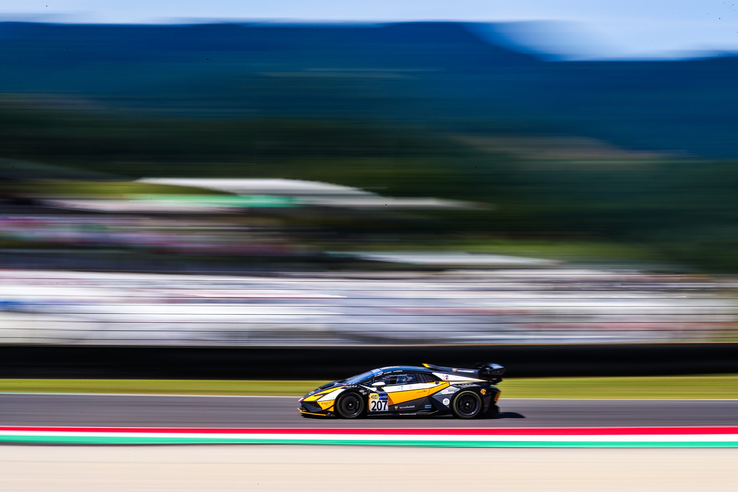 AGPHOTO_Mugello_CIGTE_207_59